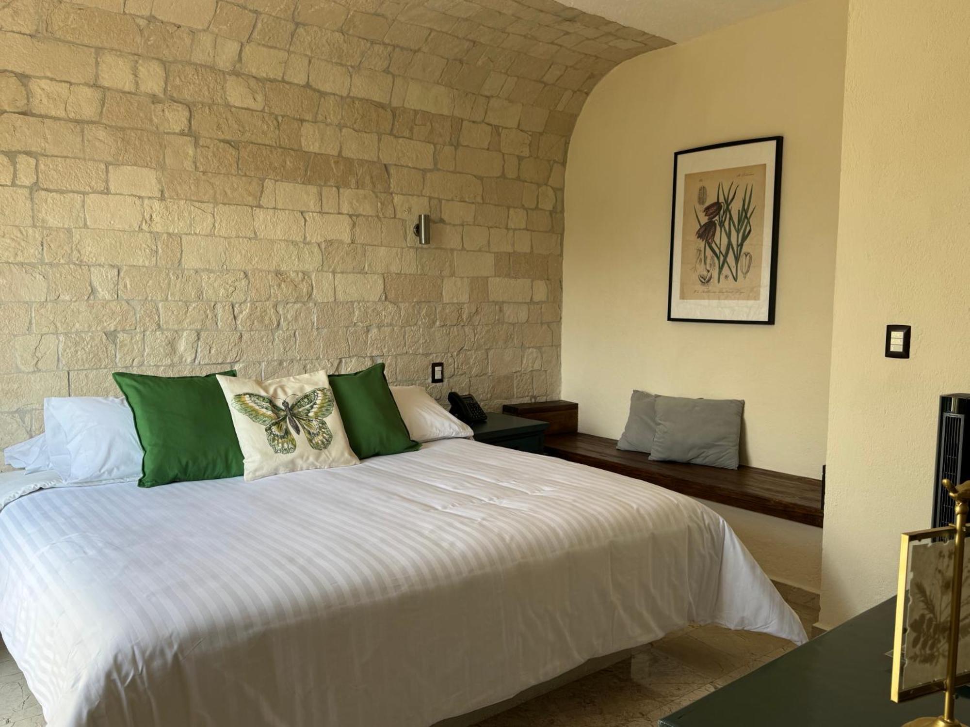 Porta Paradiso Valquirico, Albergo Boutique Santeagueda Luaran gambar